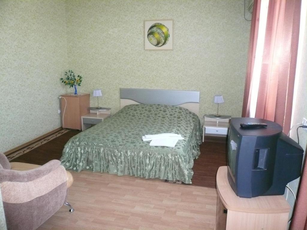 Gostiniy Dvor Hotel Vinnitsja Værelse billede