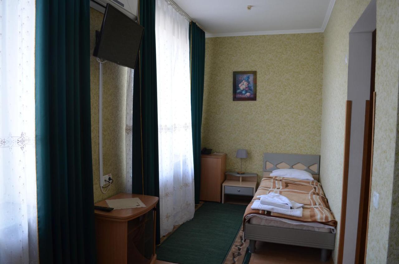 Gostiniy Dvor Hotel Vinnitsja Eksteriør billede